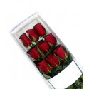 1 Caja, 9 Rosas