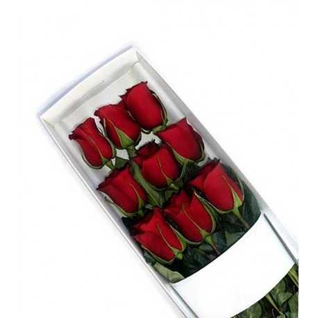 1 Caja, 9 Rosas