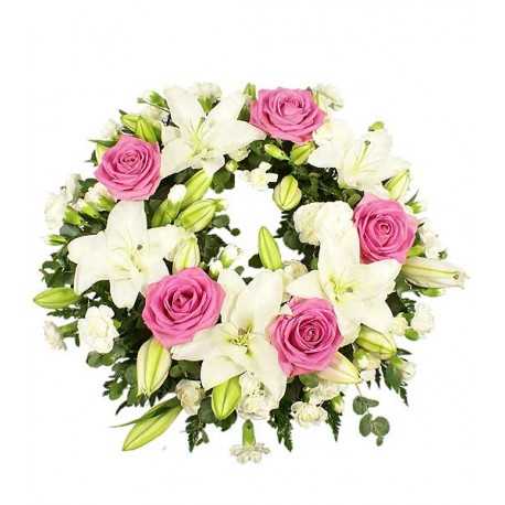 1 Corona, 5 Liliums, 5 Rosas y Maule