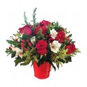 Balde 12 Rosas Rojas, solidago, alstromerias, hypericum