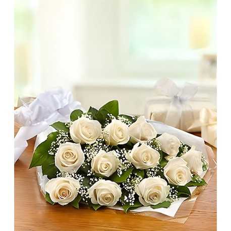 1 Ramo Extendido, 12 Rosas Blancas