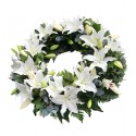1 Corona, 10 Liliums Blancos, Maule y Follaje