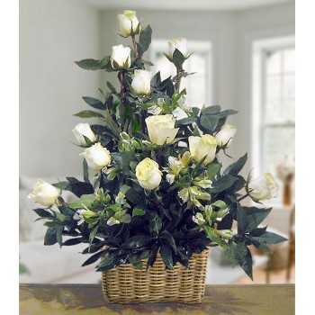 Canasta con 12 rosas fúnebres